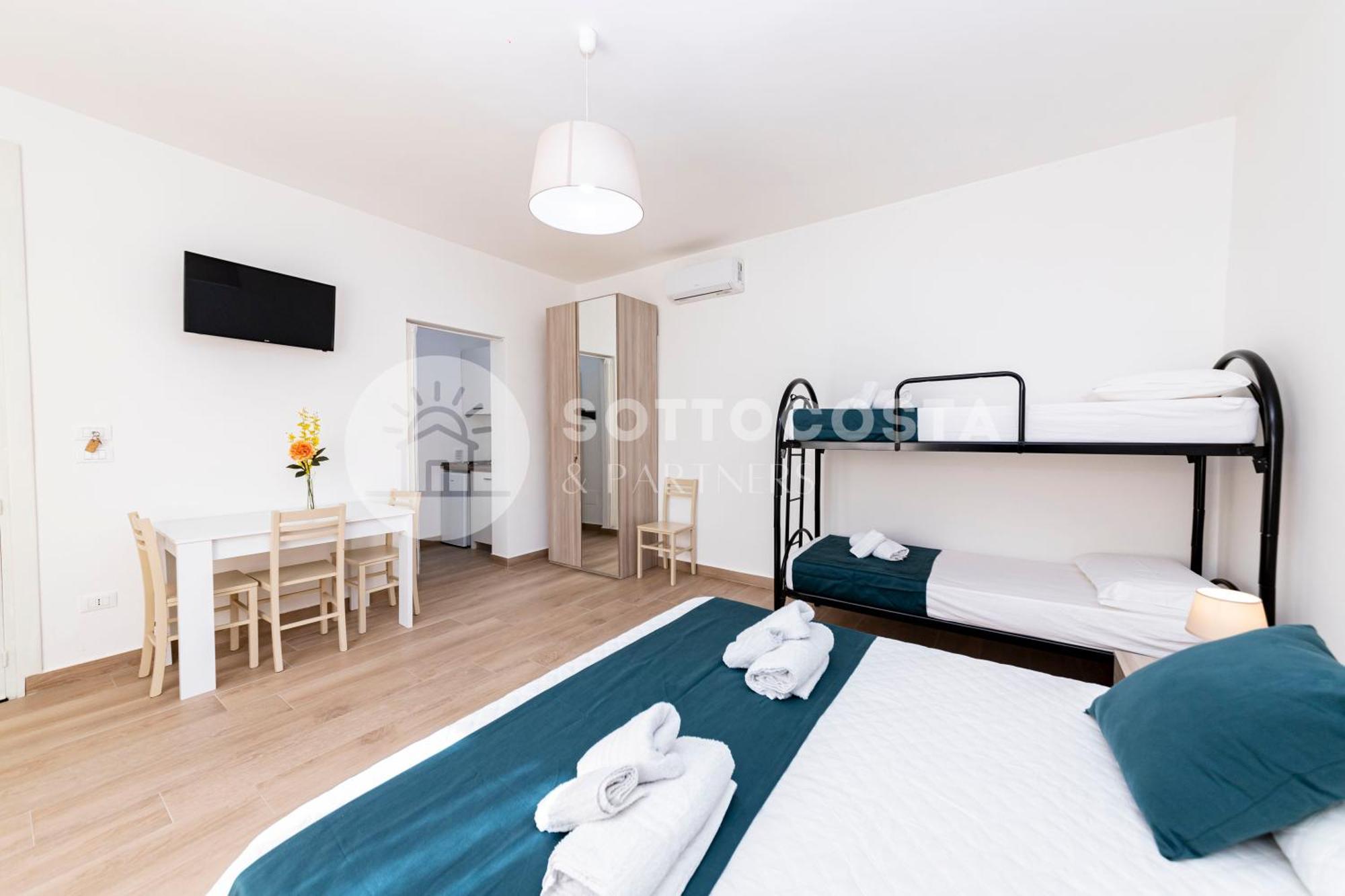 Hotel Lory'S House Porto Cesareo Exterior foto