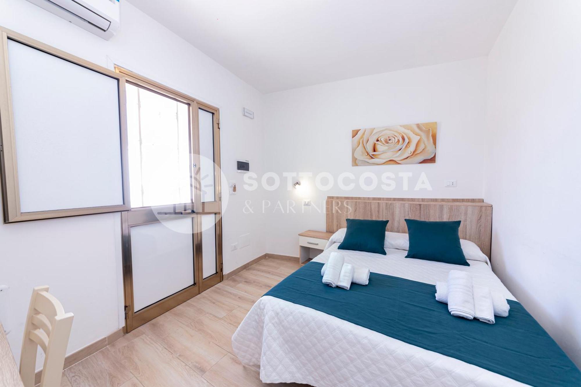 Hotel Lory'S House Porto Cesareo Exterior foto